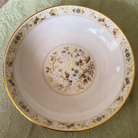 3 Royal Dalton “Mandalay” bowls. Never used in new condition. 7 inches - Picture 3 of 10